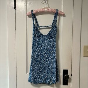 Princess Pollly - Blue floral sleeveless sweetheart mini dress
